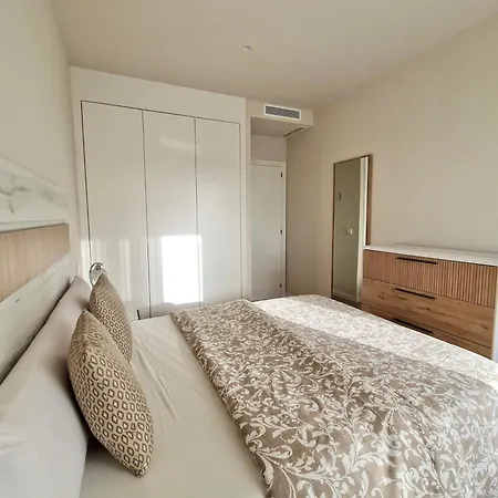 Sr Wellingtonia Centro Apartment *