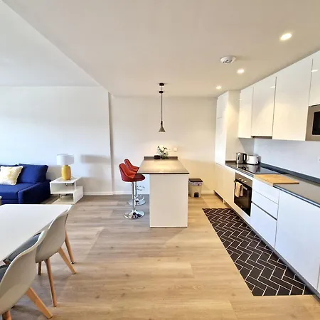 Sr Wellingtonia Centro Apartment *