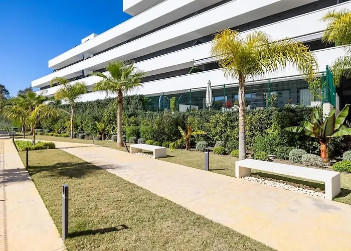 Sr Wellingtonia Centro * Estepona