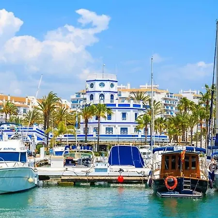 Sr Wellingtonia Centro Estepona